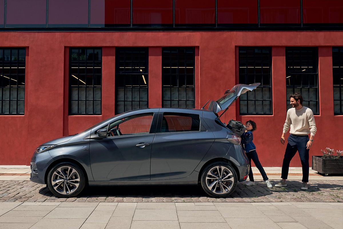 ©Renault - vente de véhicules neufs à Rennes 35 ©Renault - vente de véhicules neufs à Rennes 35